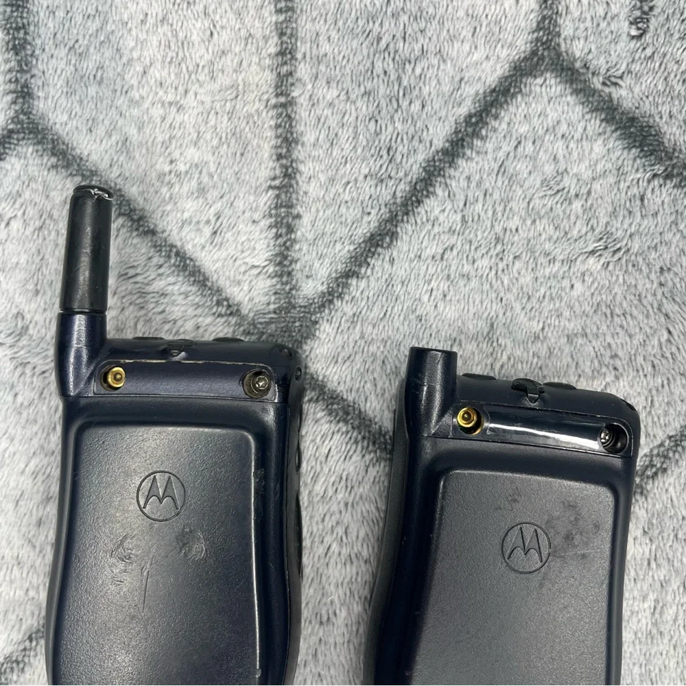 Motorola Nextel i60c & i90c Flip Phones UNTESTED S